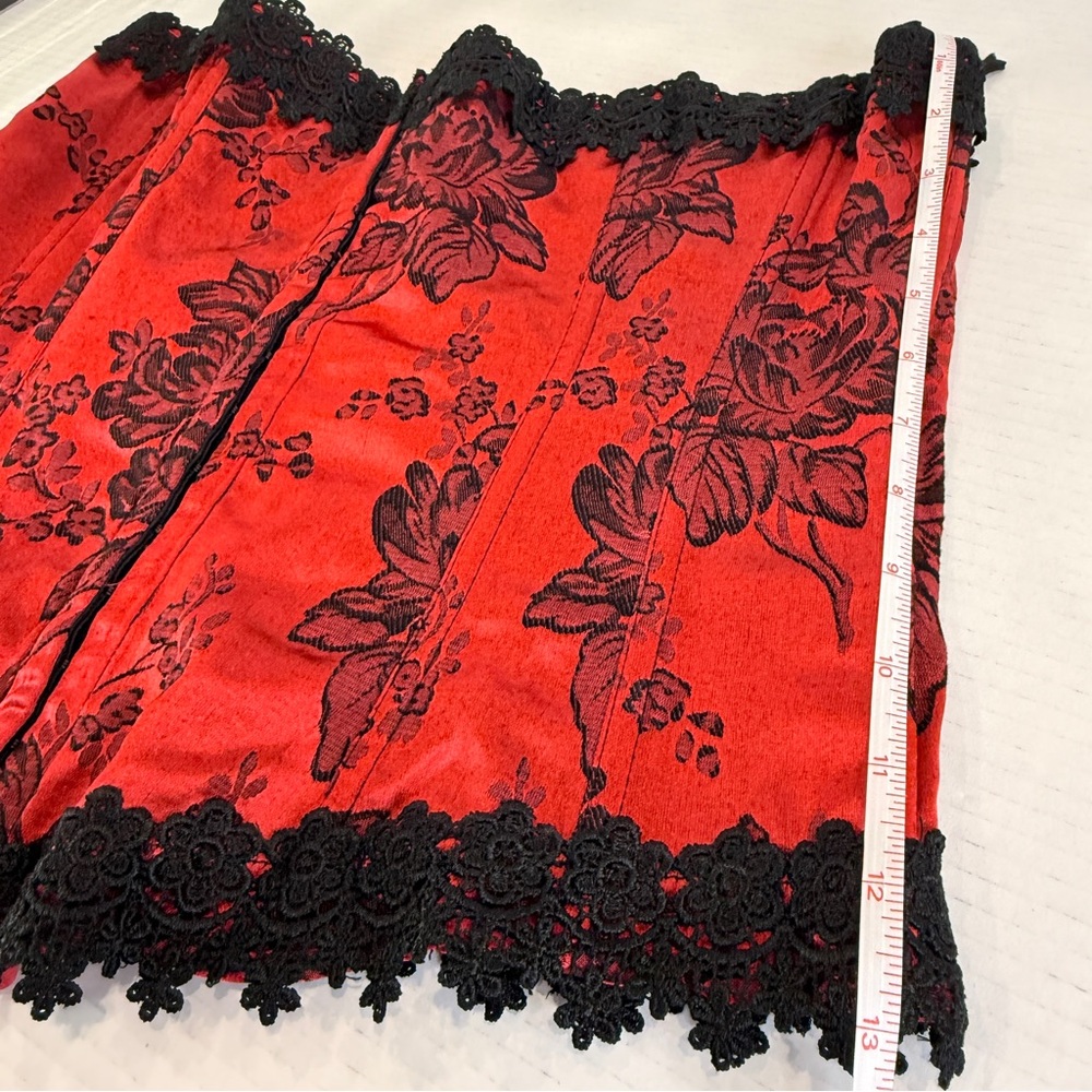 🖤 Shirley of Hollywood Red Black Brocade Corset ❤️ Size 38 Lace-Up Back Gothic - Picture 10 of 16